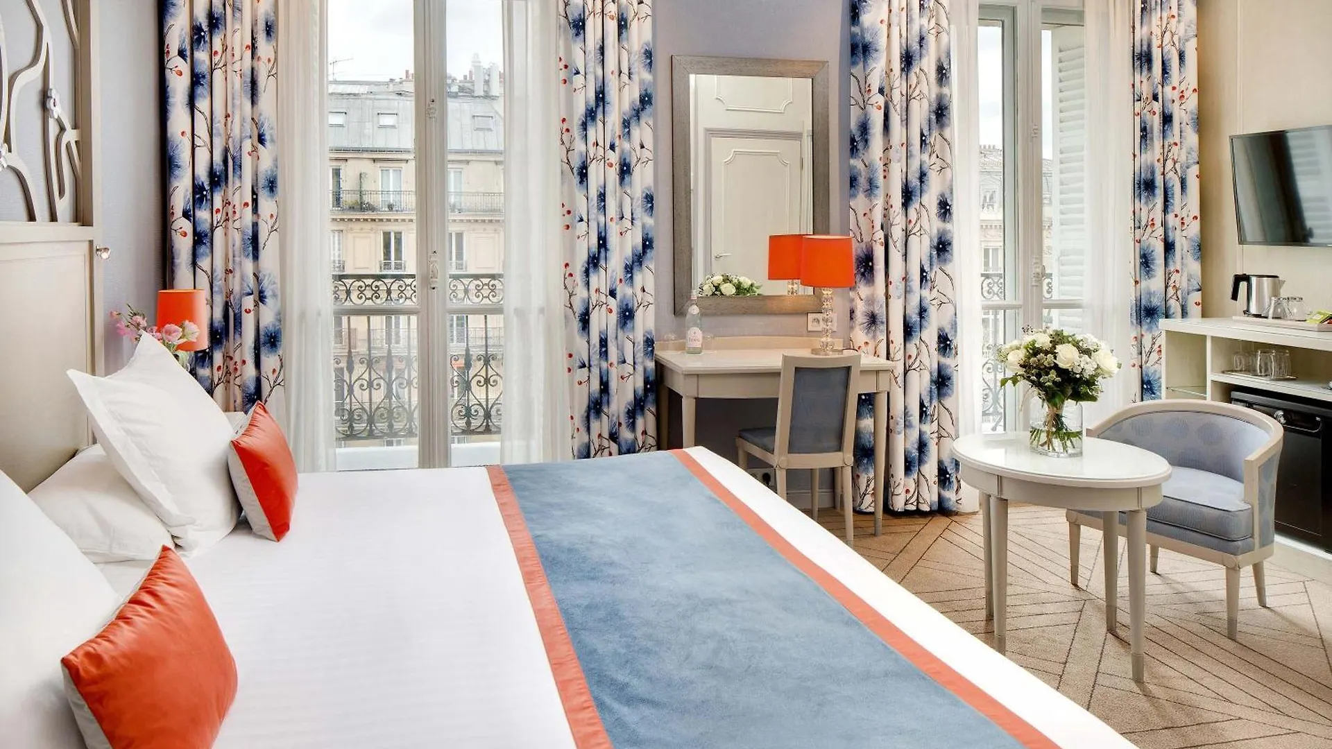 Splendid Etoile Hotel 4*