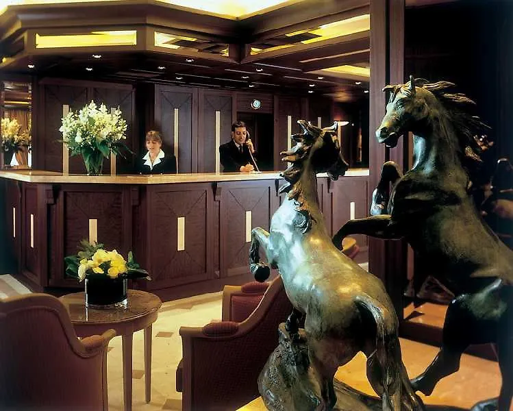 Splendid Etoile 4* Paris