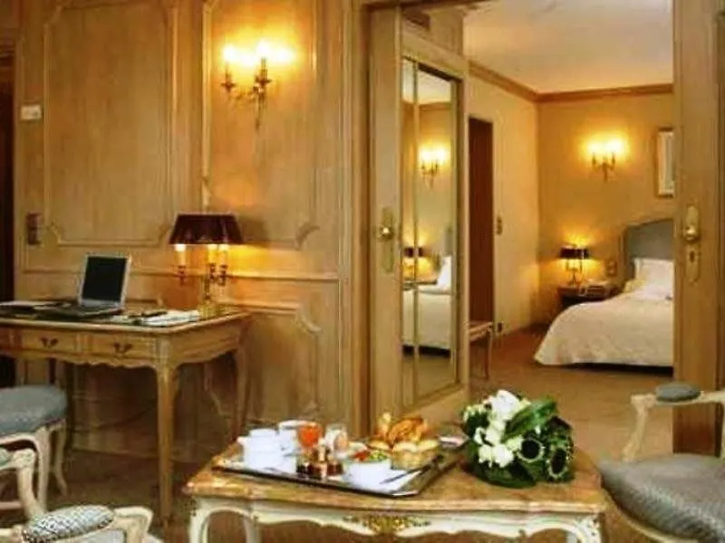Splendid Etoile 4* Párizs